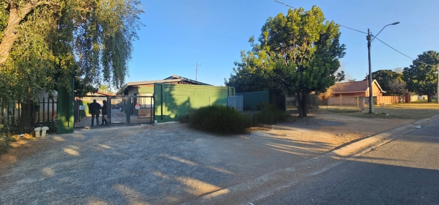 1 Bedroom Property for Sale in Oos Einde North West